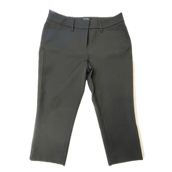 WHBM Black Petite Straight Crop Pants Size 6P (Runs Small) - Picture 1 of 9